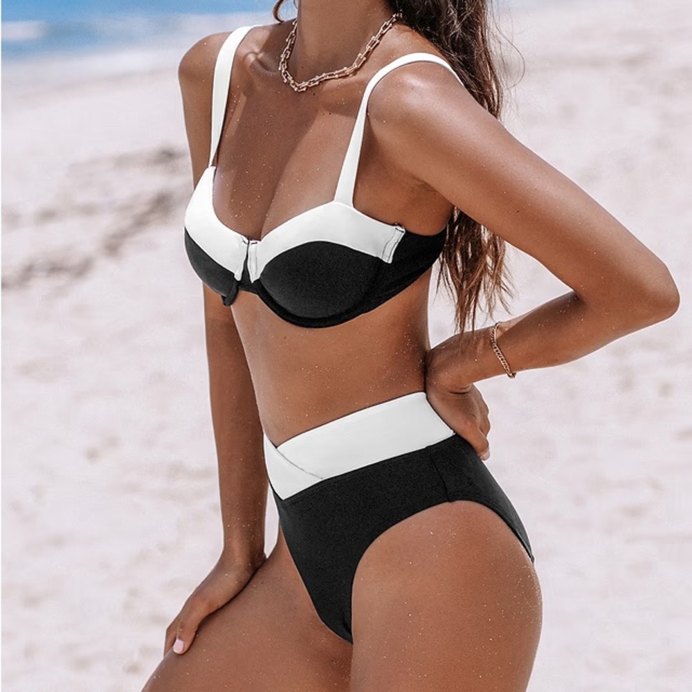 NWT CUPSHE JoJo Colorblock Underwire Bikini Top & V-Waist
Bottoms Set SM/MED